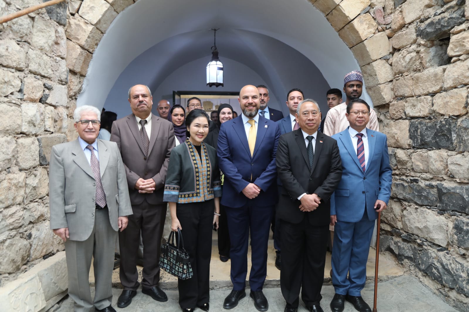 زيارة الوفود المشاركة في معرض التراث الوطني للجاليات العربية والأجنبية 